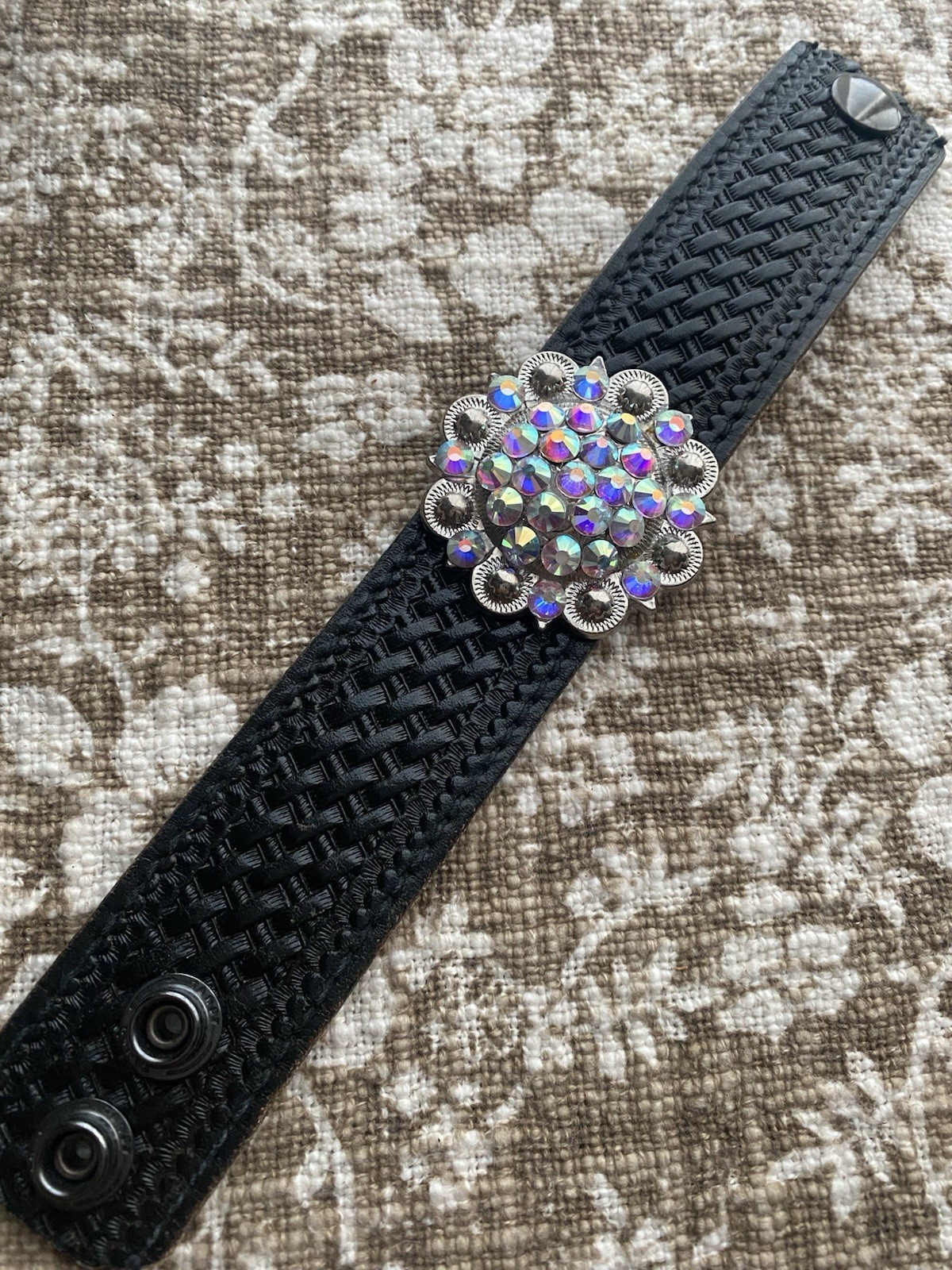 Reloved Leather – Western Rhinestone Leather Cuff Bracelet – Statement Piece ✨