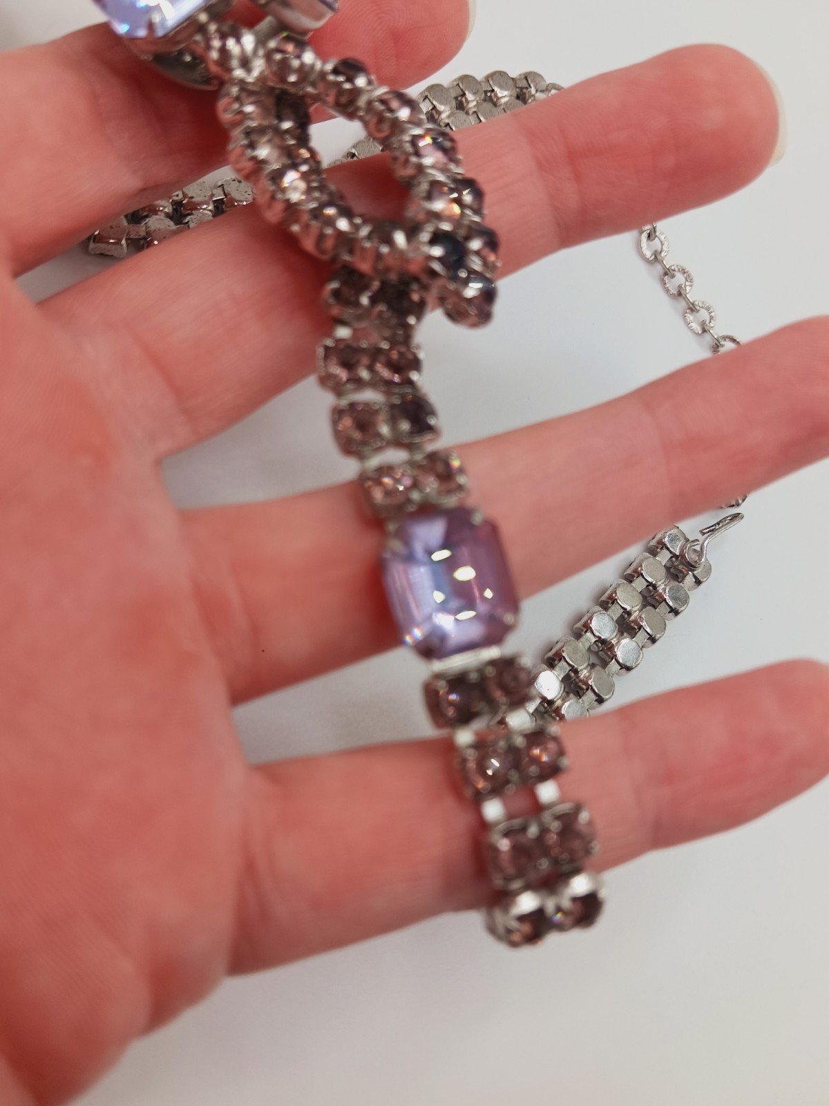 Vintage Blue Violet Purple Alexandrite lilac Rhinestone Bow Necklace silver tone