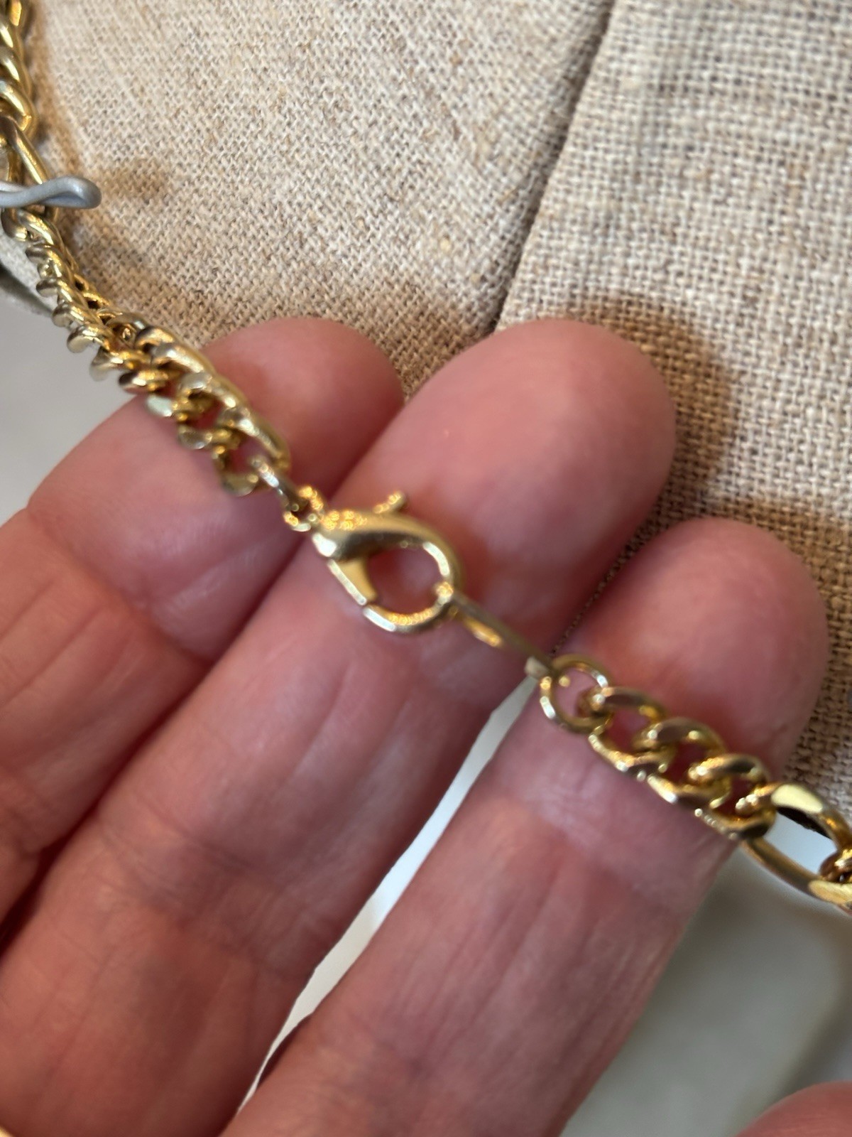 Vtg Gold Plate 24 Inch Figaro Chain Necklace Lobster Claw Clasp Excellent
