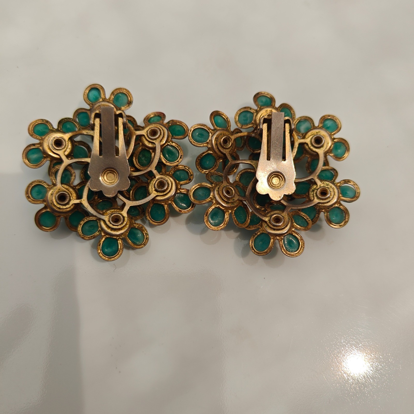 Vintage 1960 Teal Floral Cluster Clip On Earrings Gold Tone Rhinestone Turquoise