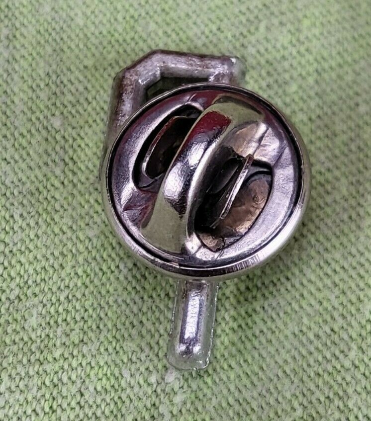 Vintage Letter “P” Rhinestone Brooch Pin Silver Tone 3/4″ Tall