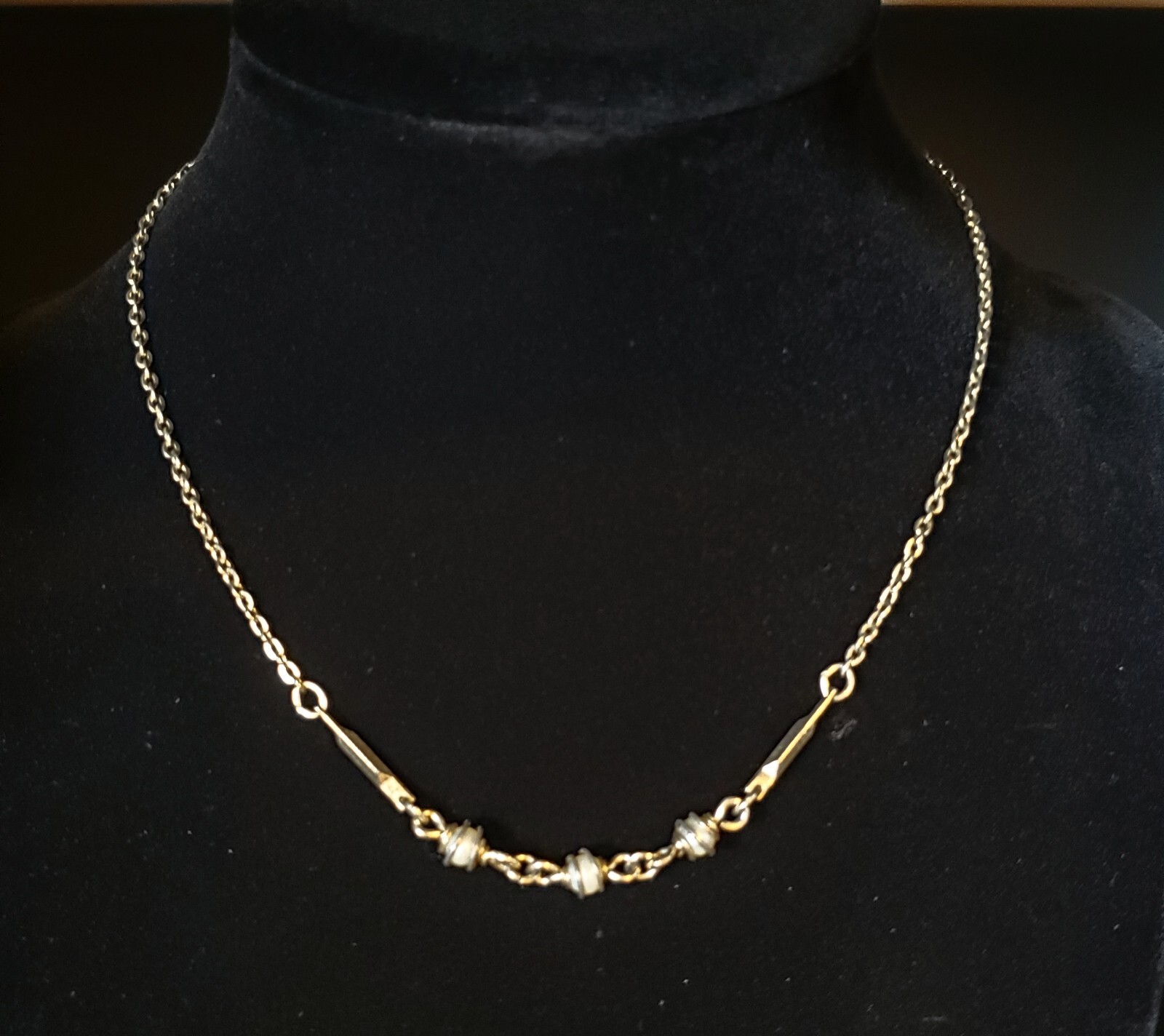 Choker Length Vintage Avon Dainty Wire Wrapped Pearl Necklace. Gold-Tone 14″