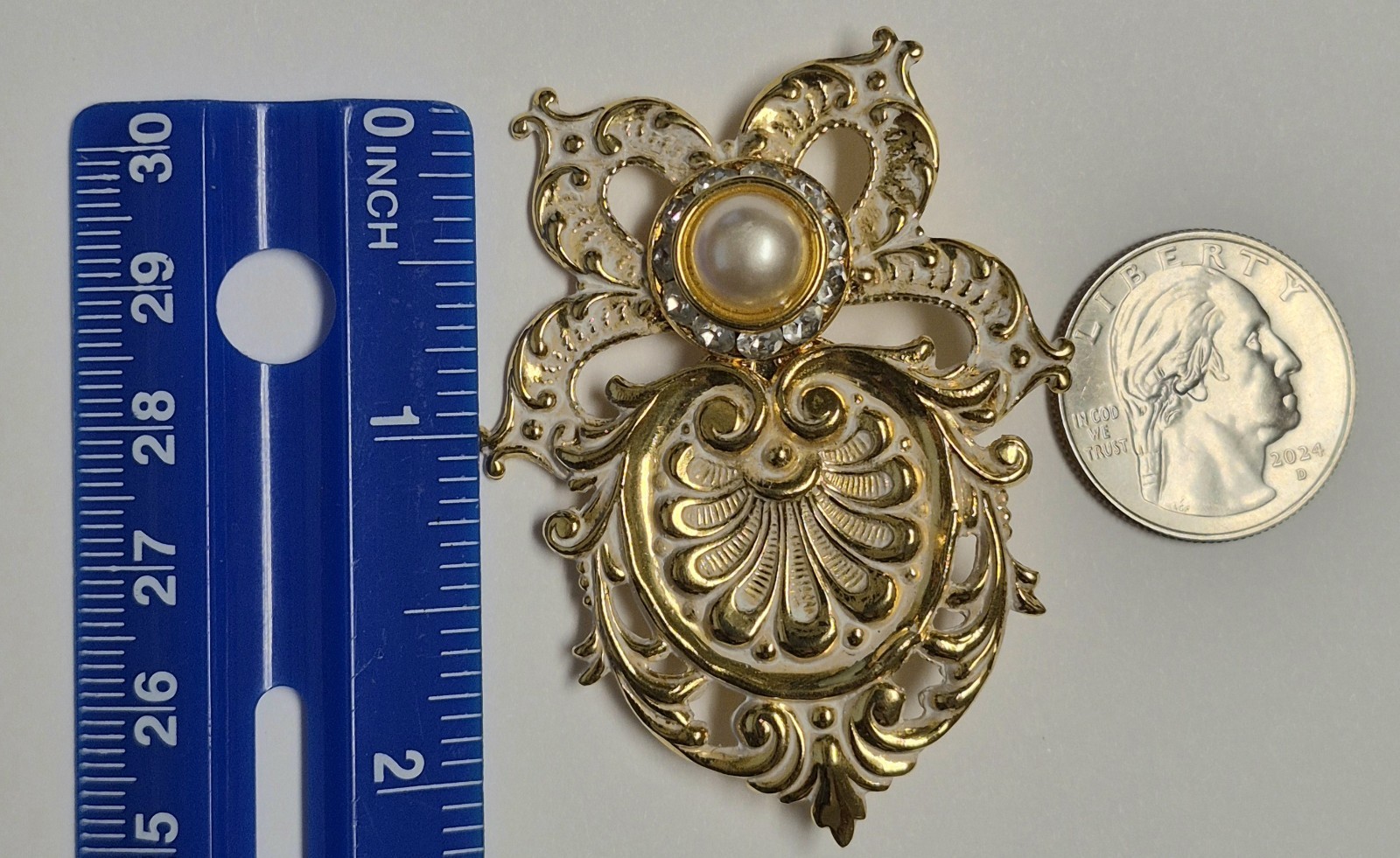 Vintage Angel Brooch Signed Jane Davis 1999 Angels of Love Gold Tone Art Nouveau