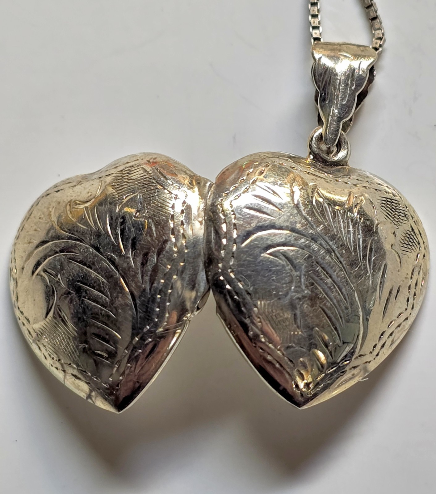 Vintage Sterling Silver 925 Heart Pendant Locket Opens With 18″chain 6.4 Gram’s