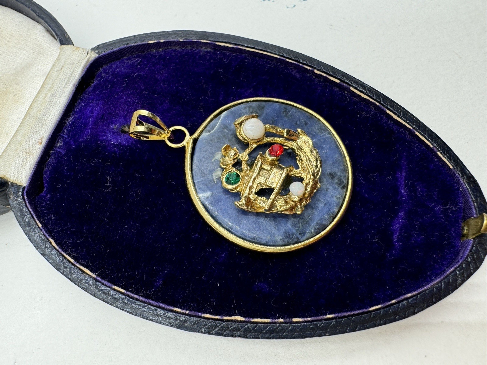 BIRD PENDANT ROUND CHINESE Semi Precious Gemstone NEW OLD VNTG LAPIS AVENTURINE
