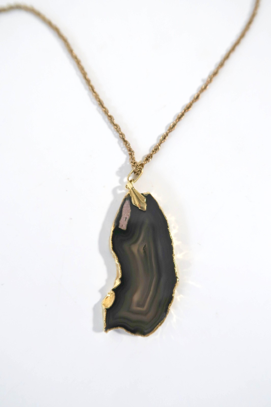 Vintage Rolled Gold Natural Agate Slice Pendant Necklace Boho Stalactite Geode