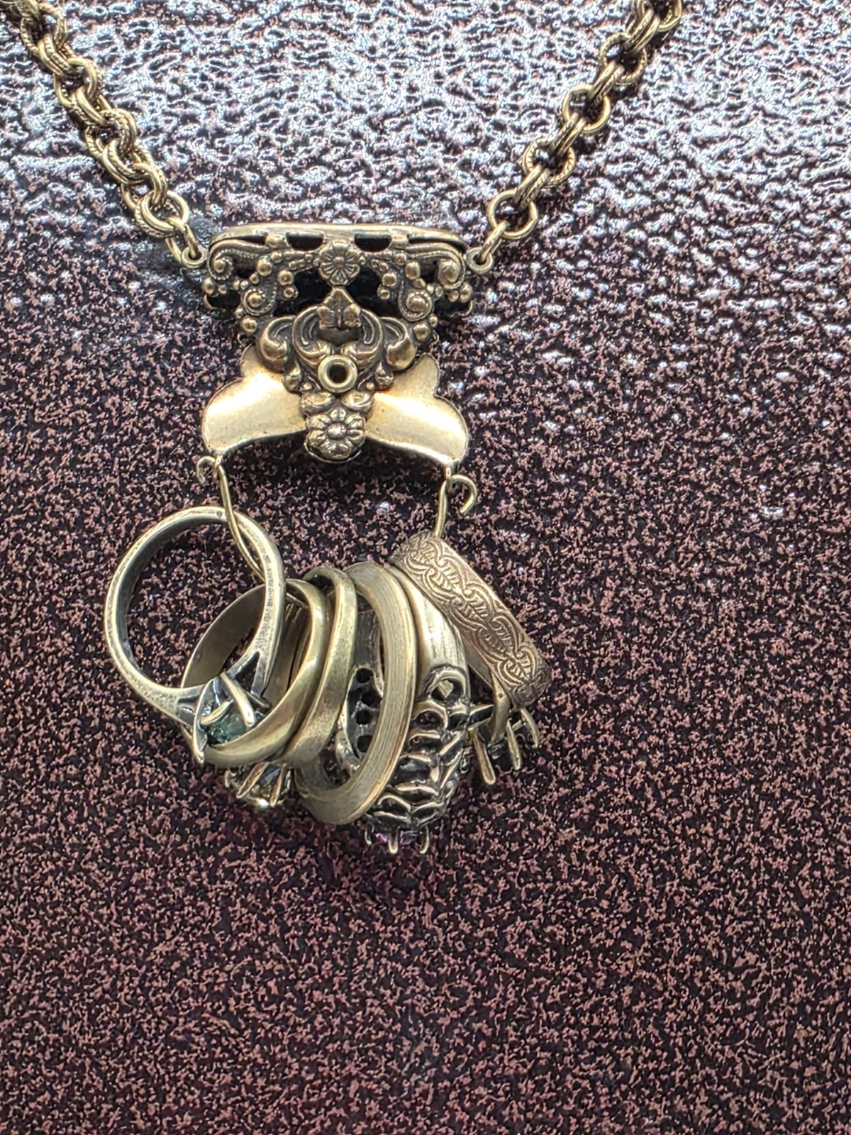 Vintage Jan Michaels Antiqued Brass Double Rolo Link Ring Necklace