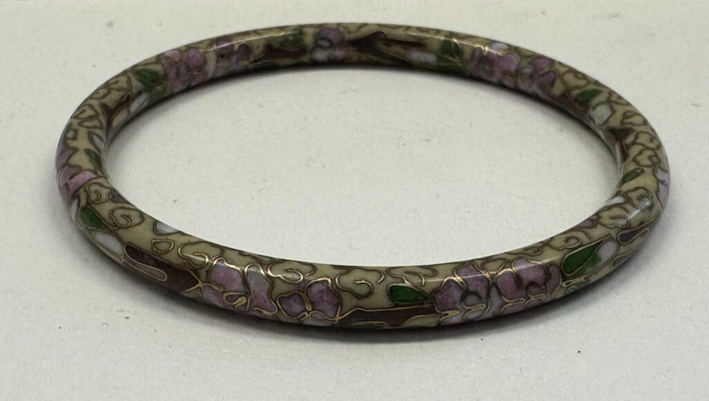 VINTAGE CLOISONNÉ PURPLE GREEN WHITE ENAMEL FLOWER BANGLE BRACELET