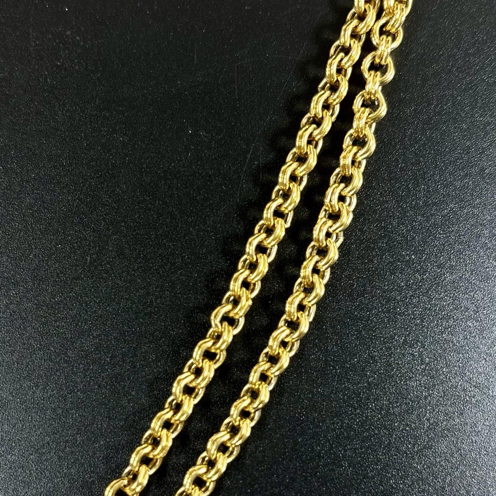 Vintage Crown Trifari Double Round Link Gold Tone Long Chain 54″ Hang Tag Logo