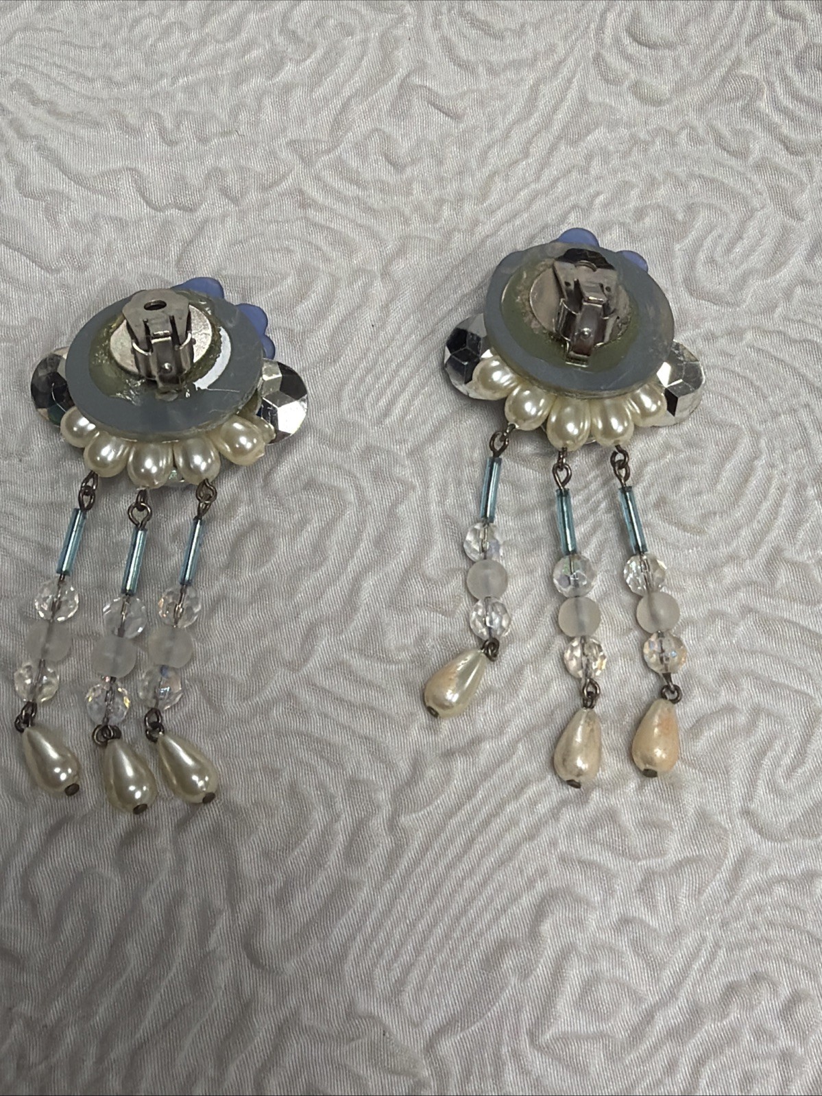 Vintage 1950’s 3D Dimensional Floral Cluster Top Flower Dangle Clip Earrings