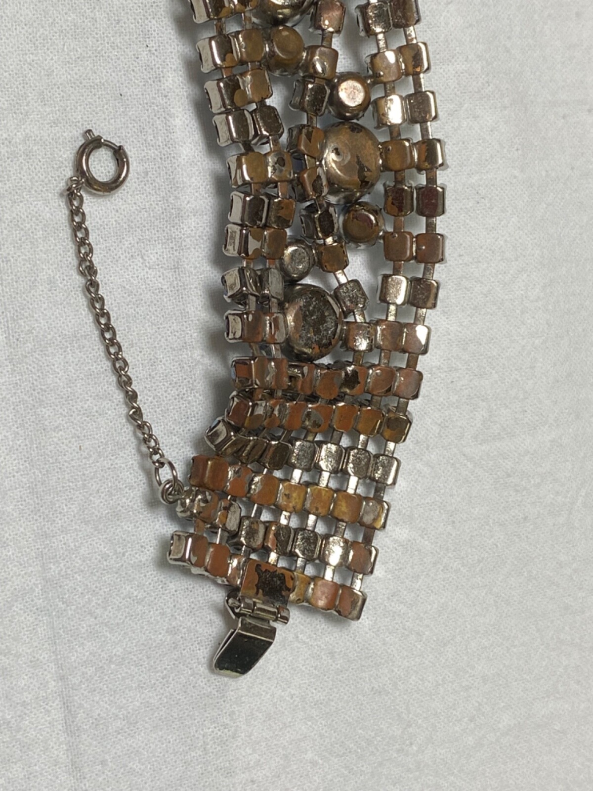 Vintage 7″ x 1″ blue ab possibly Juliana? safety chain missing two sm stones