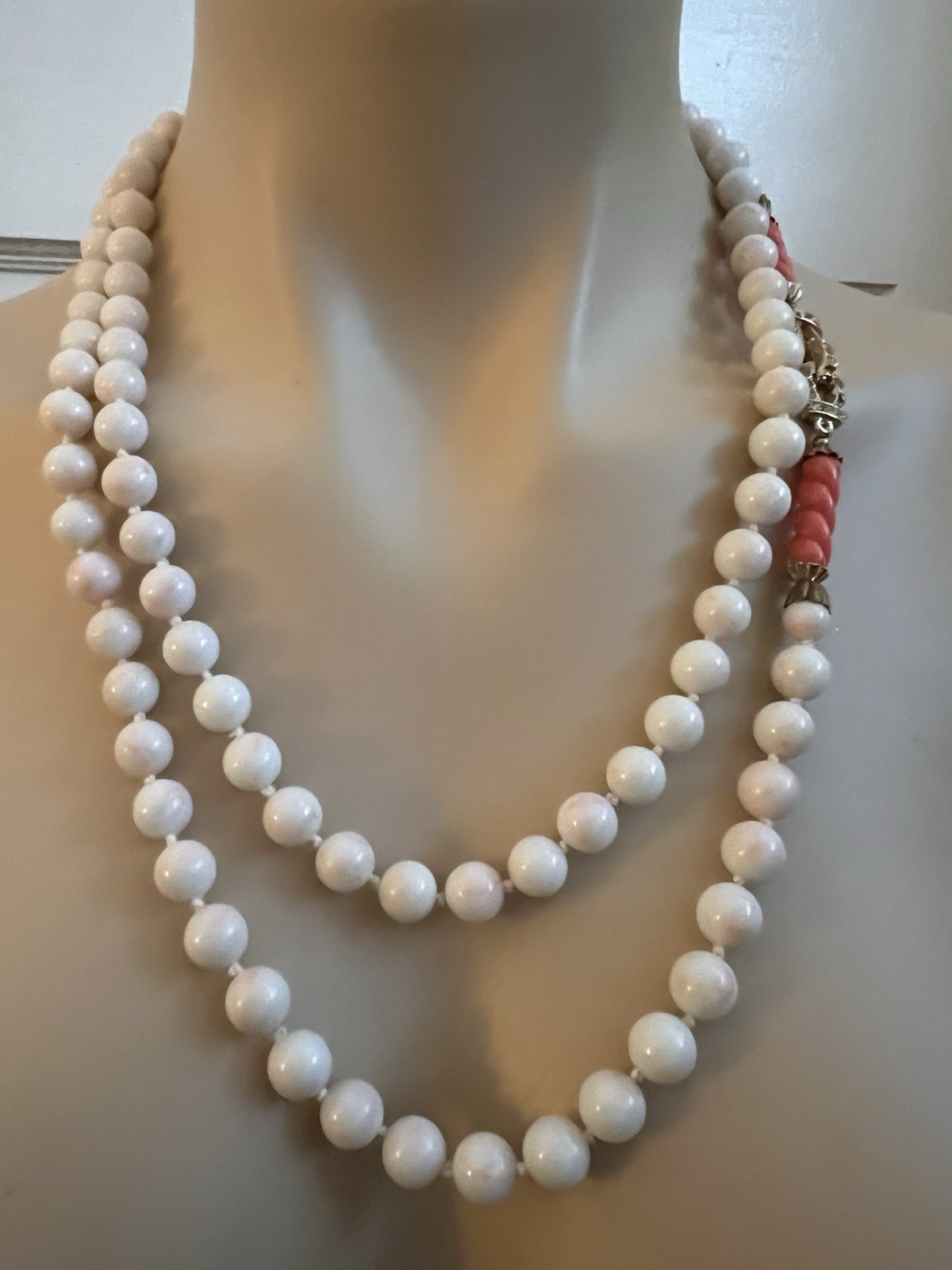 Vintage William De Lillo Faux Angel Skin Coral Knotted Bead 49 In Long Necklace