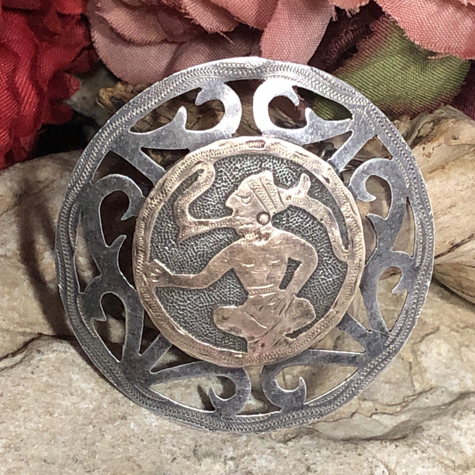 39. Vintage Old Tribal 925 Sterling Mayan Round Cut Out Pin Guatemala 45mm, 9g