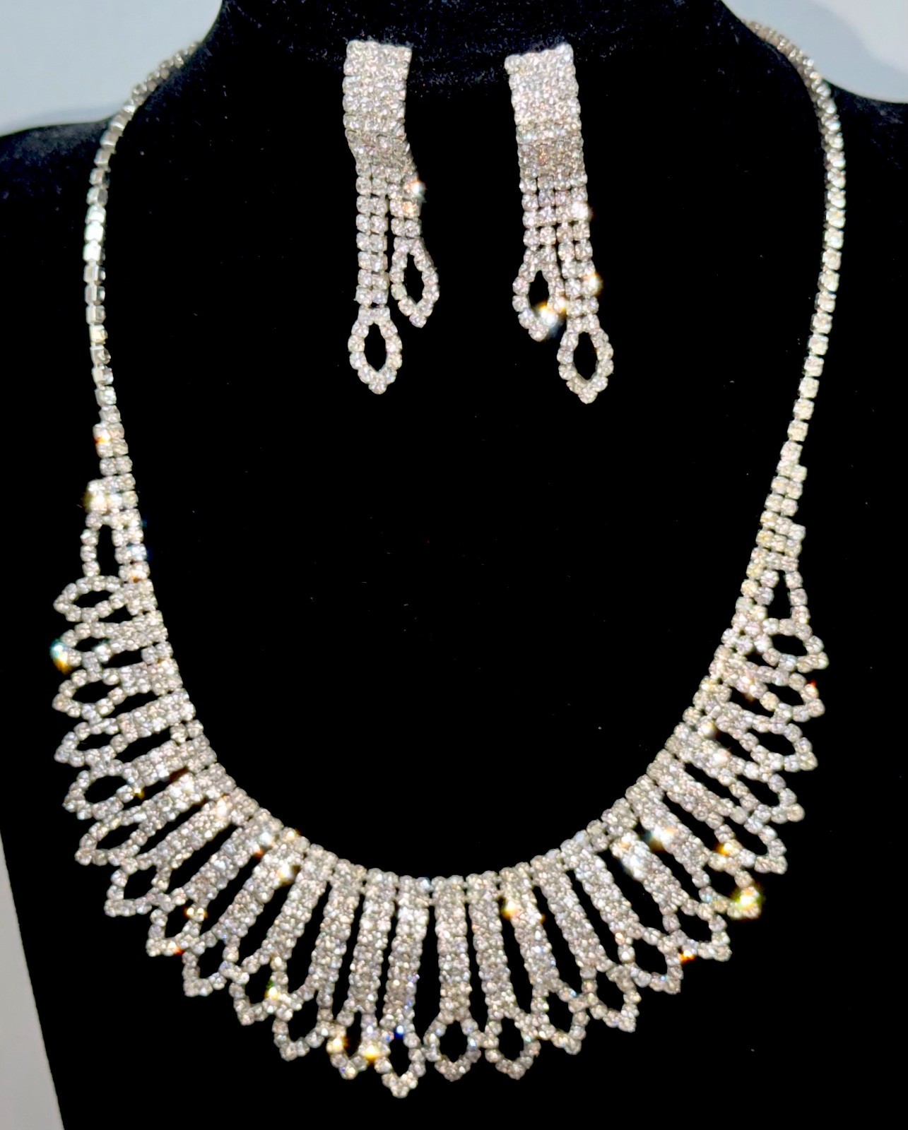 NICE! HUGE ALL SILVERTONE VINTAGE JEWELRY LOT-50 PC-MONET-CHICOS-WEISS-TRIFARI++