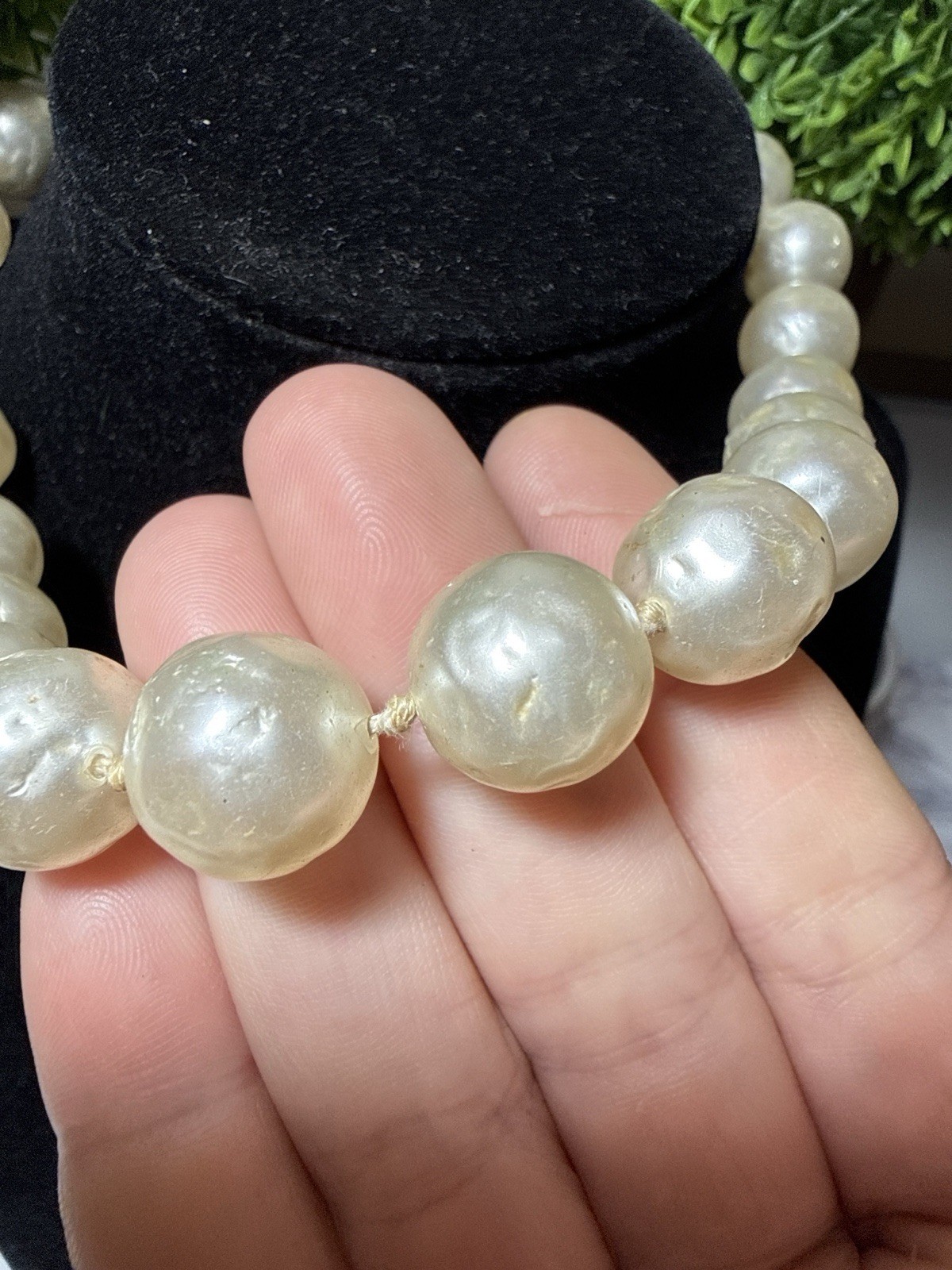Vintage Large Faux Pearl Necklace Knotted Strand Cream Beads 15-17” Lot1015
