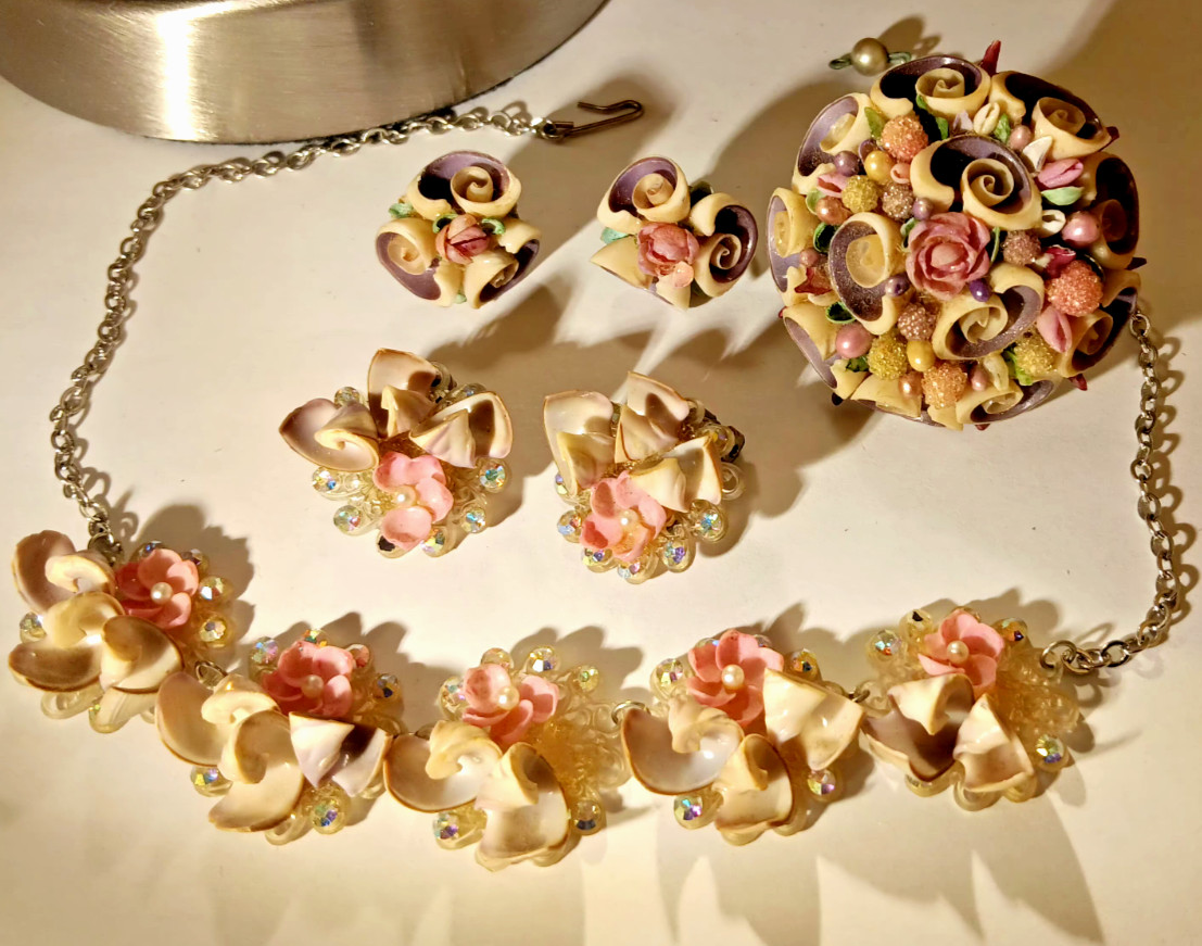 Vintage Purple Conch Shell Necklace, Earrings, Brooch Pink White Rhinestone Set