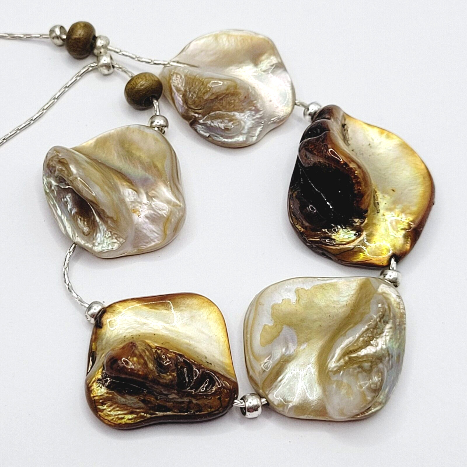 Chunky Mother of Pearl Shell Bead Neutral Color Silver Tone Chain Vtg Necklace