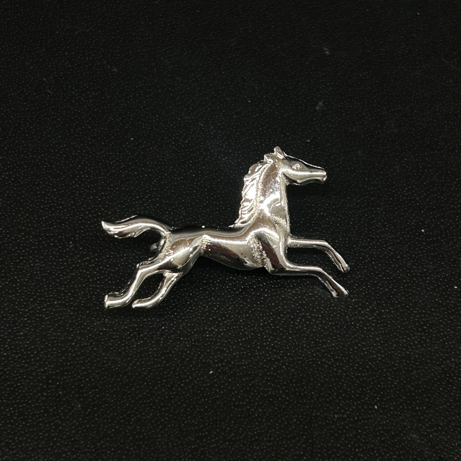 Lot Of 7 Silver Tone Vintage Brooches
