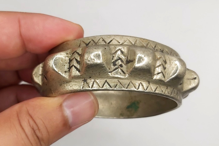 Vintage Amazigh Berber Silver Color Solid Bracelet Tribal Moroccan Cuff Ethnic