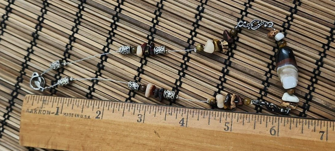 Lot of Vintage Fashion Jewelry, Necklace, Bracelets, Brooches, Beads Rhinestones