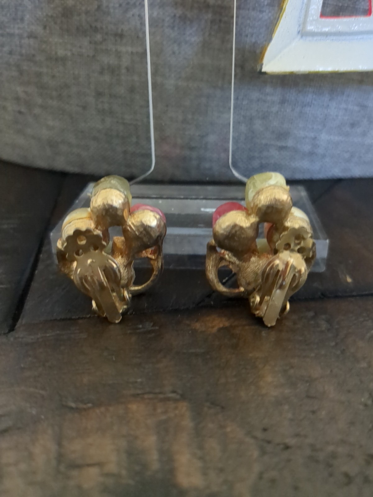 Vintage Earring Lot Pink and Green Clip Ons Screwback Lot of 4 Pairs Earrings