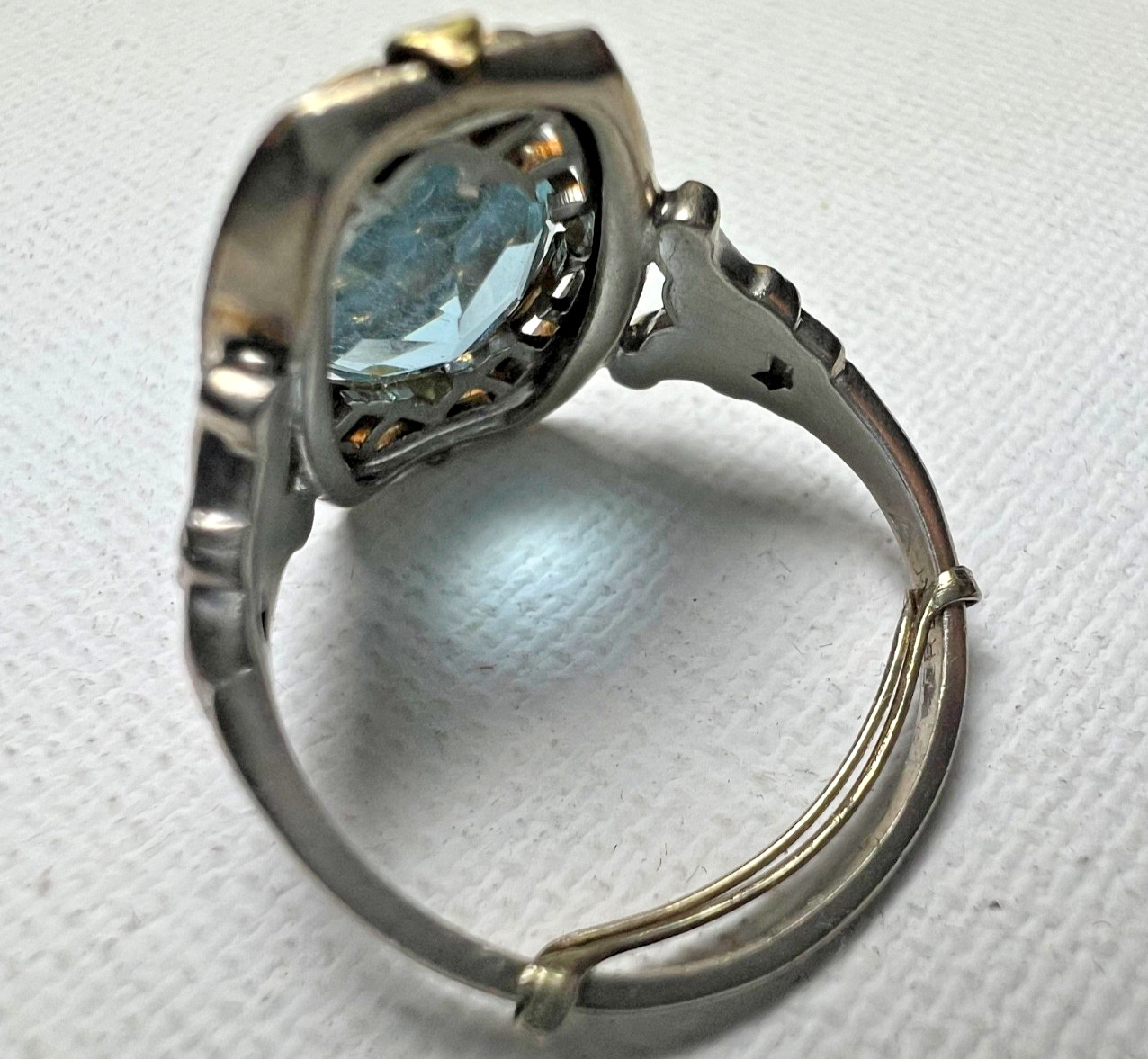 Vintage Sterling Silver & 14K Gold Ring – Large Color-Shift Blue Violet Gemstone