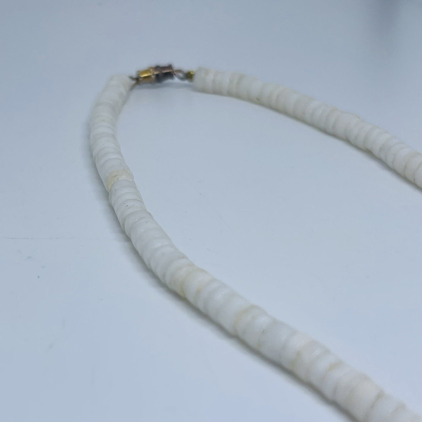 Y2K Dreamsicle Peach White Puka Shell Necklace Collectible Vintage Beachy Vibes