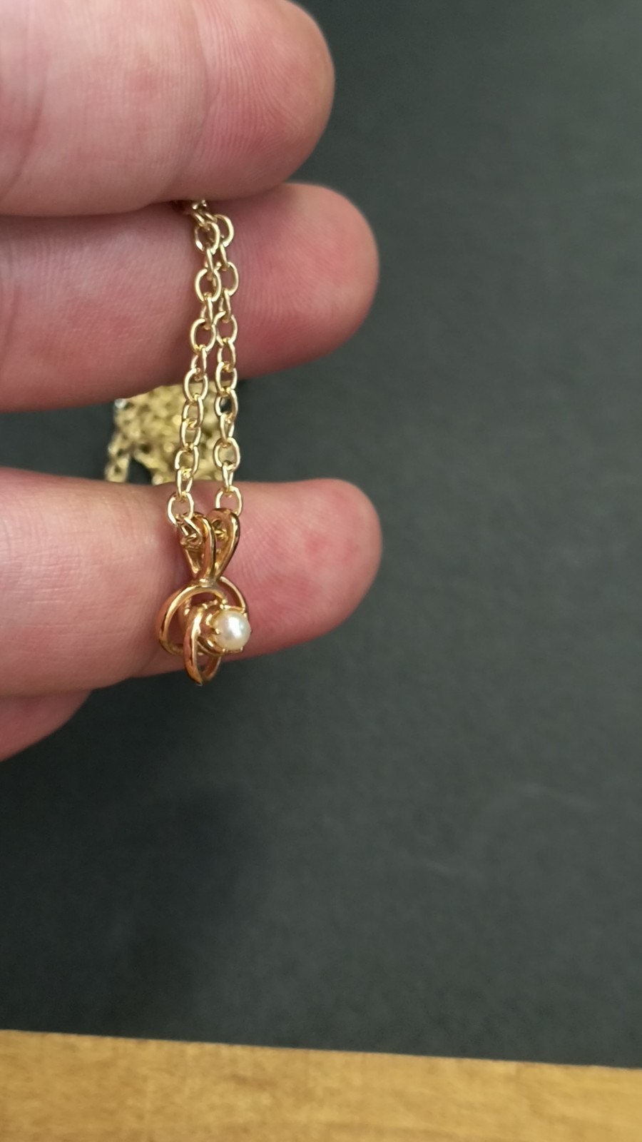 VTG Pearl & Goldtone Love Knot Charm, 16″ Chain, Sweet Gift – June Birthstone
