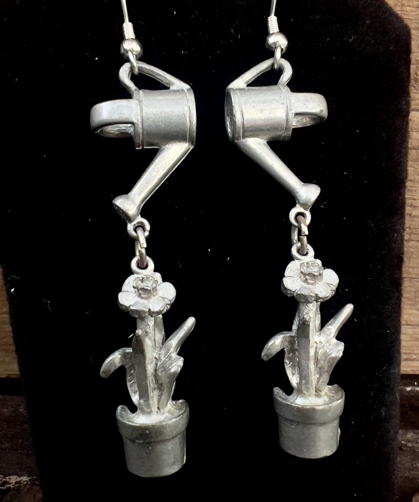 Vintage JIM CLIFT Pewter Link Dangle Earrings Gardening Watering Can Flowers