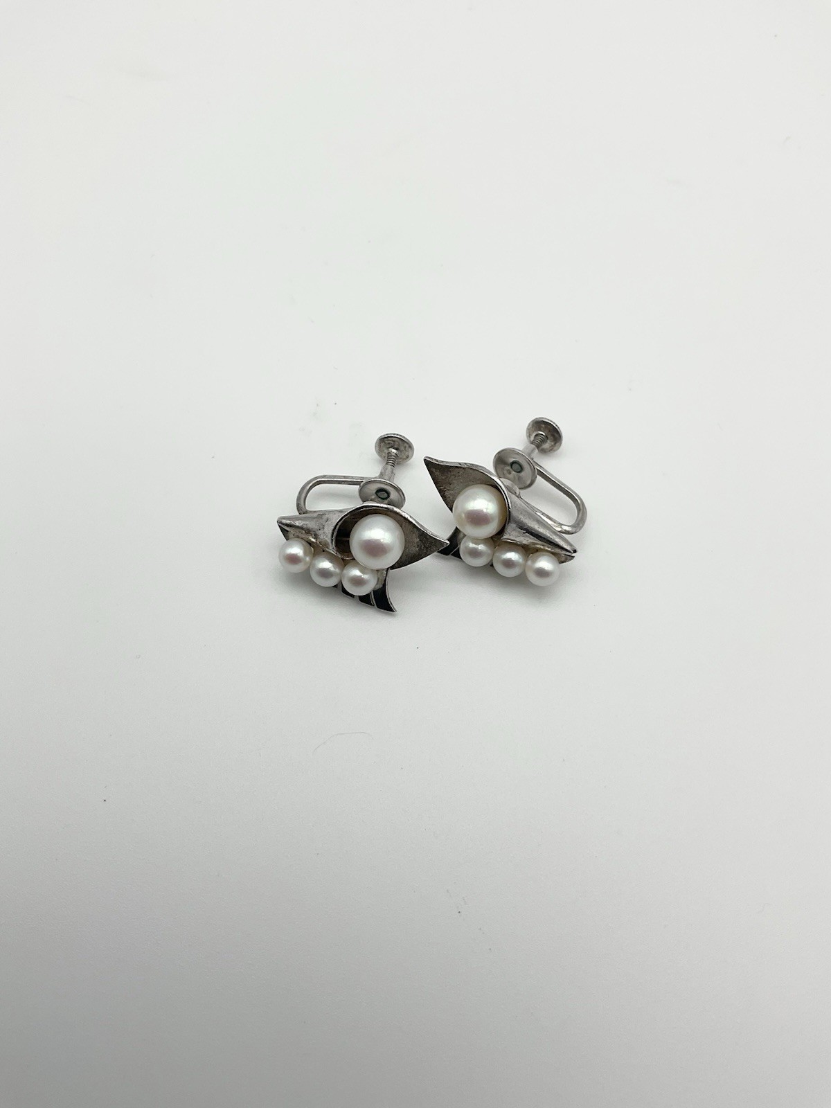 Vintage Mikimoto Sterling Silver Multi Pearl Screw Back Earrings!!S1
