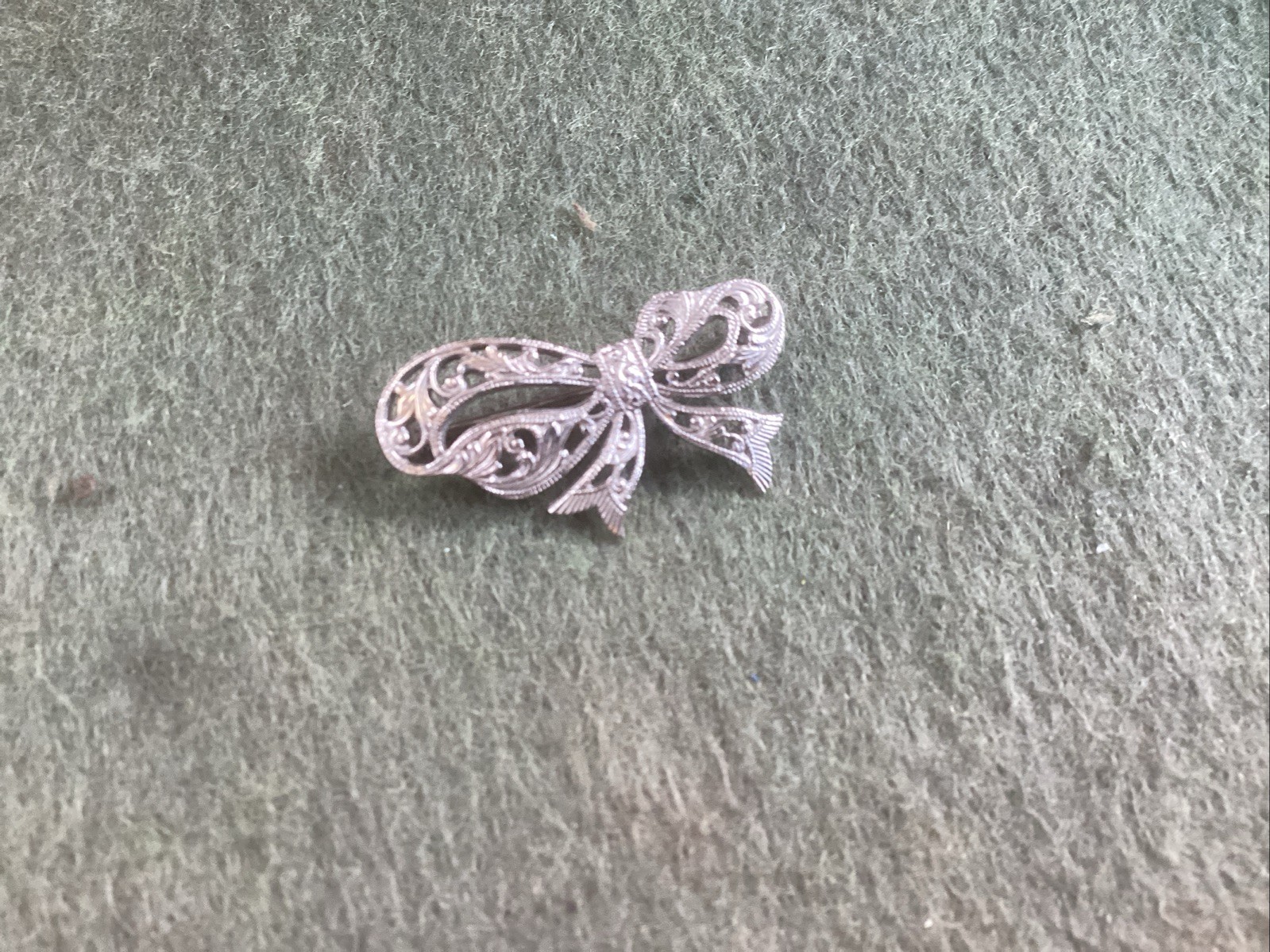 Silver Lace Pin Marked W/Star C Clasp Safety Lock Open Work Bow