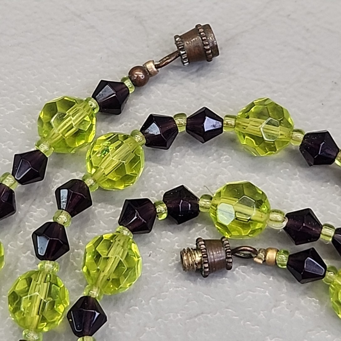 Vintage Glass Beaded Necklace Green Black Bicone 23″