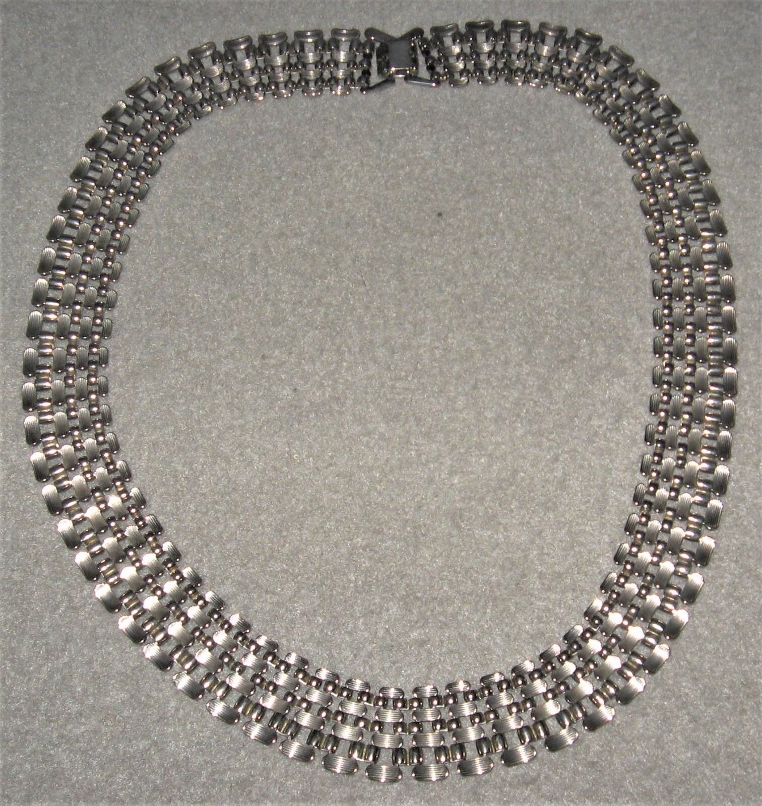 VINTAGE SILVER TONE METAL BEADED ROWS LINKED 18 INCH CHOKER NECKLACE