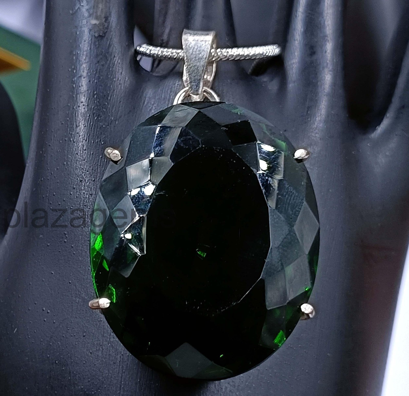 101.35 CT Natural Green Emerald Pendant Oval Gems 925 Sterling Silvet Chain 5ARU