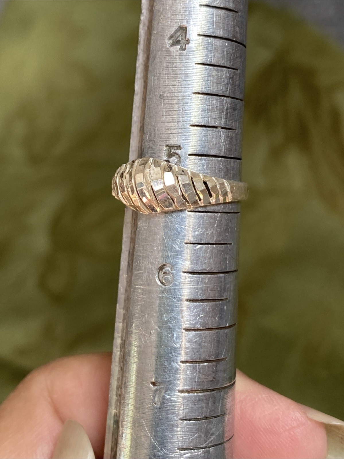 925 Sterling Silver Vintage Diamond-Cut Ribbed Ring Size 5.5 Lightweight