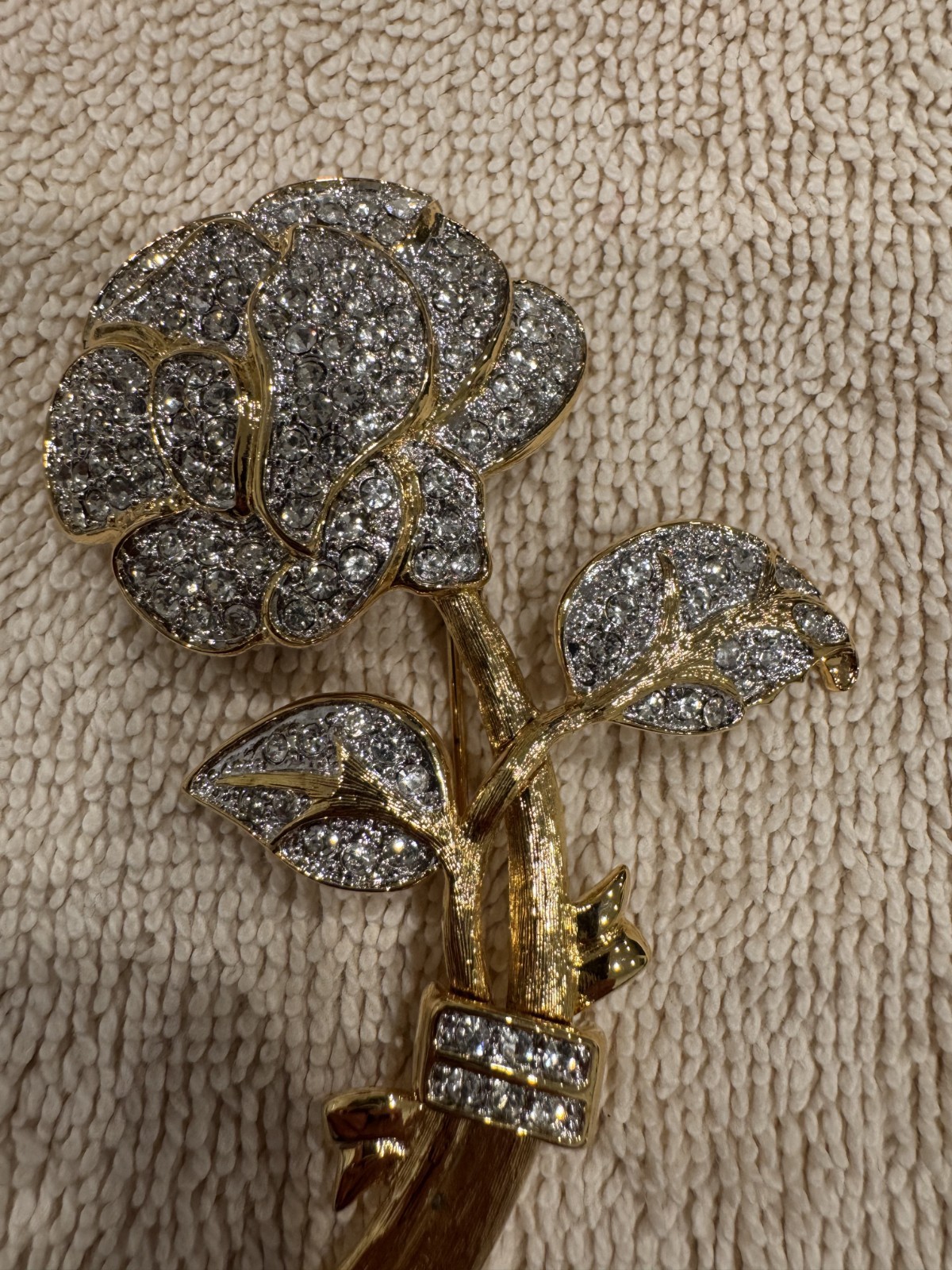 NOLAN MILLER ROSE FLOWER RHINESTONES GOLD TONE LARGE PIN BROOCH VINTAGE AMAZING