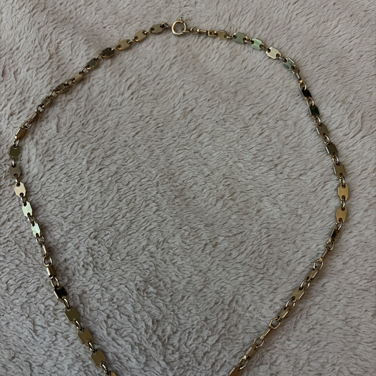 Vintage Sarah Coventry Golden Petals Necklace 1971