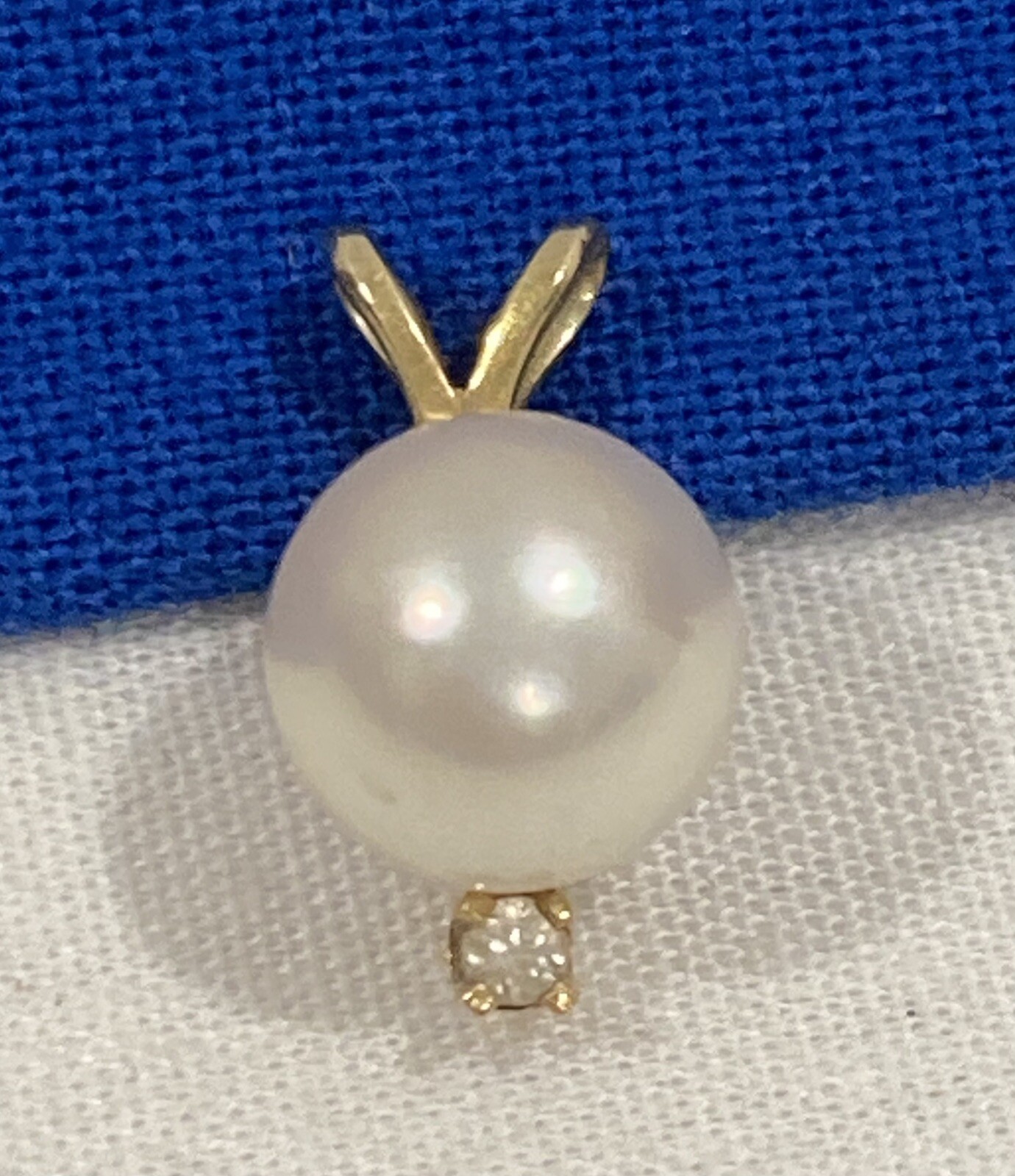 Vintage Signed 14k Solid Yellow Gold Single 7mm PEARL & CZ PENDANT 0.78 GRAMS