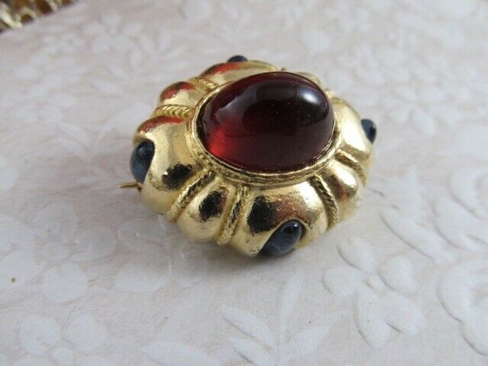Vintage Designer Roxanne Assoulin Gripoix Poured Glass Cabochons Gold Tone PIN