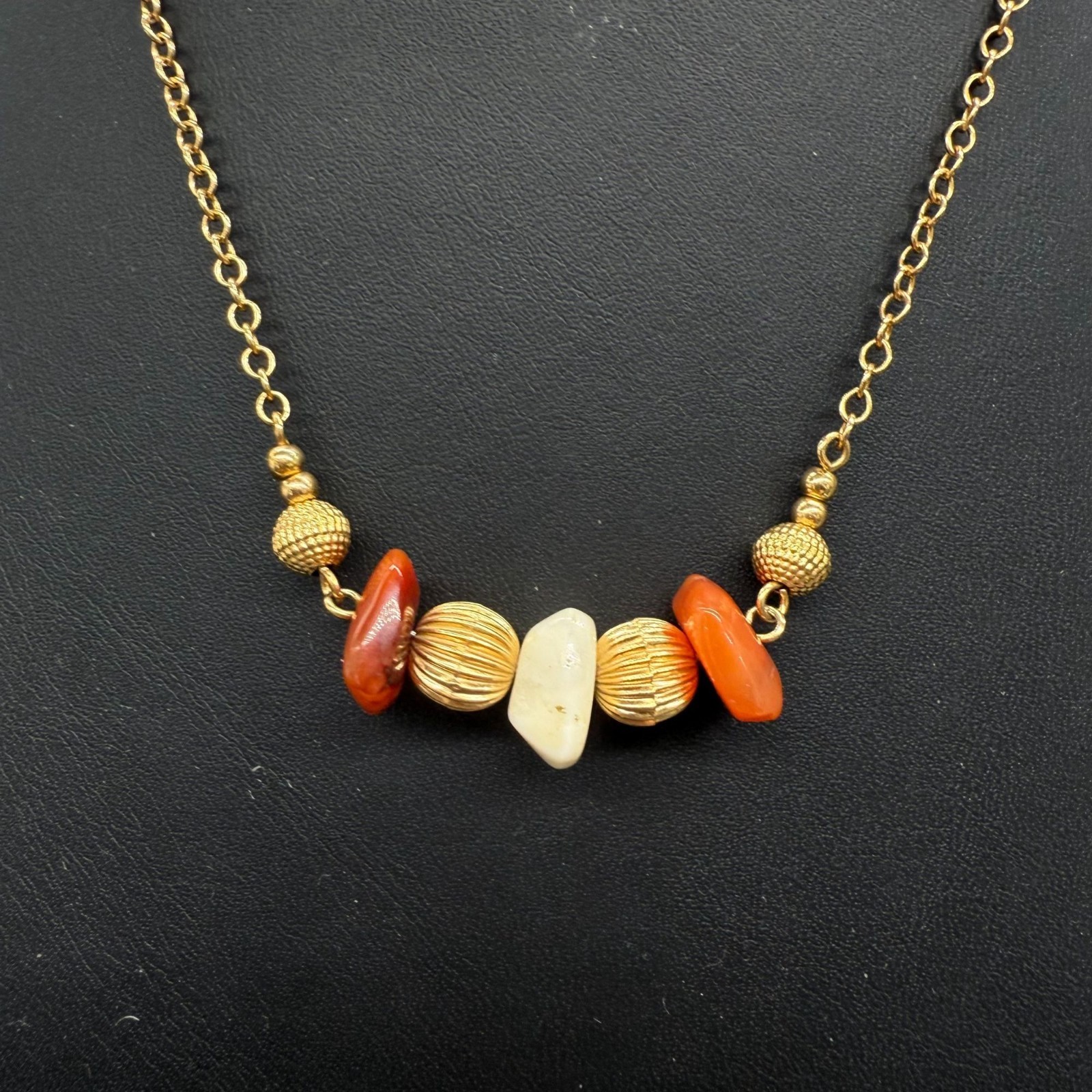 VTG Avon Necklace Beaded Gold Tone Orange Cream Signed 18.5 Inches