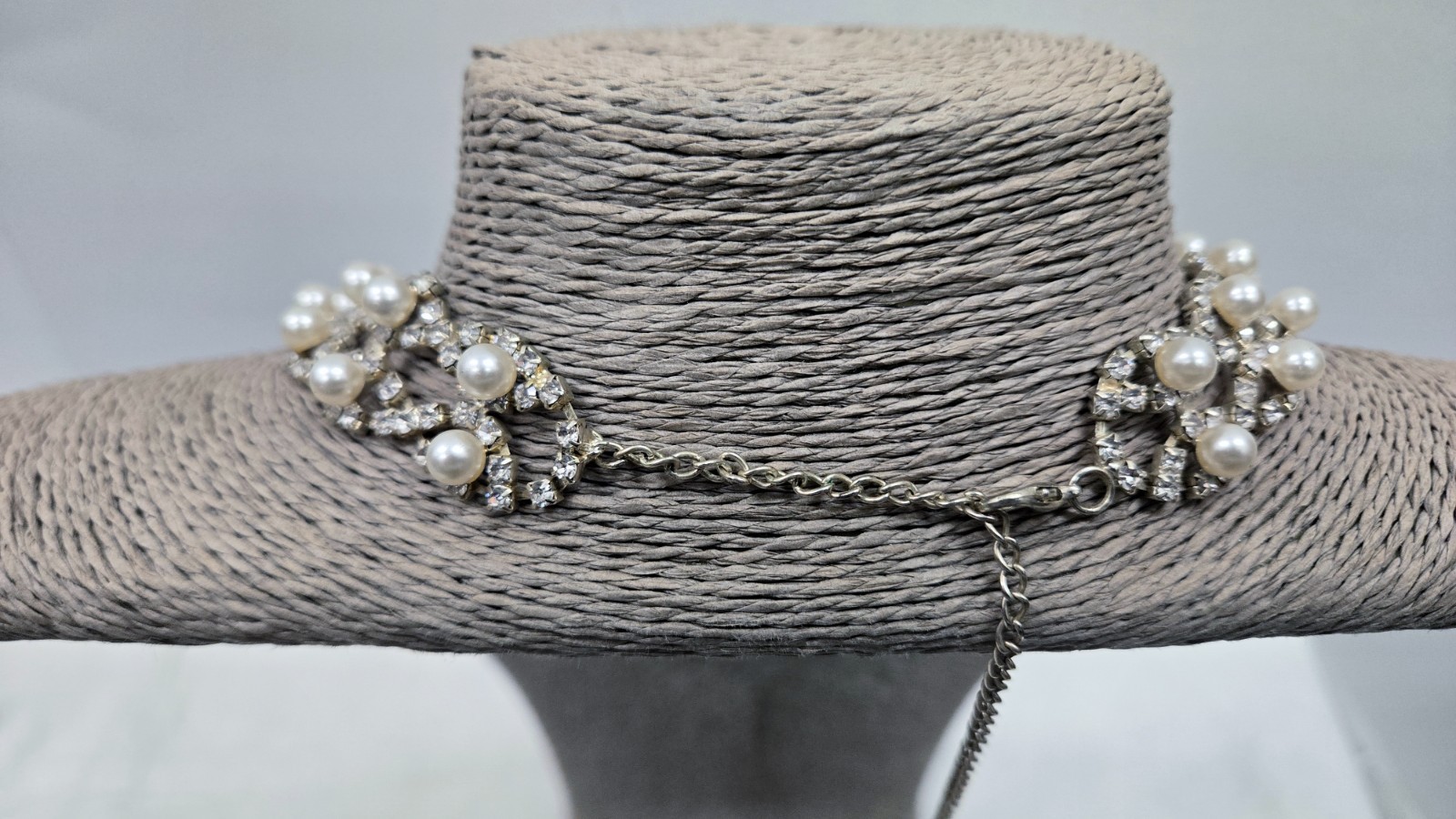 Vintage Faux Pearl & Rhinestone Choker Necklace Adjustable Hook Clasp