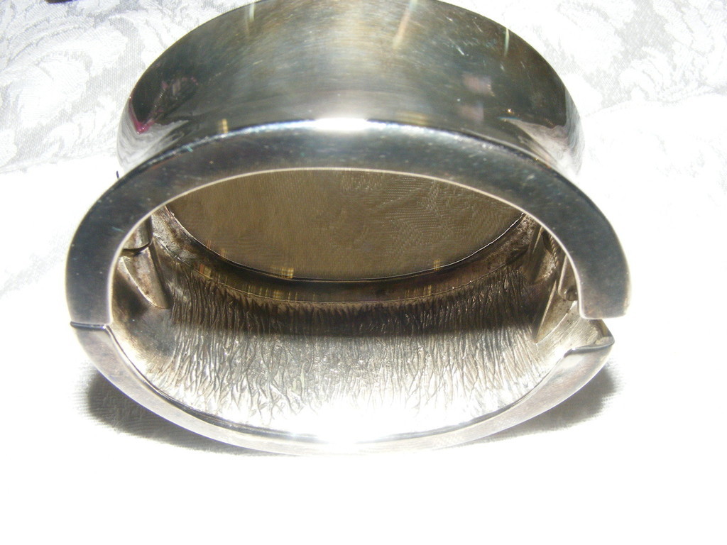 Vintage Silvertone Cuff Bracelet with Open Hinge
