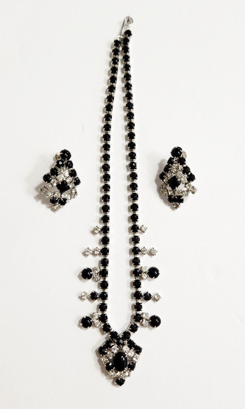 Vintage 1950s Bib Necklace & Screw Back Earrings Black & Clear Rhinestones