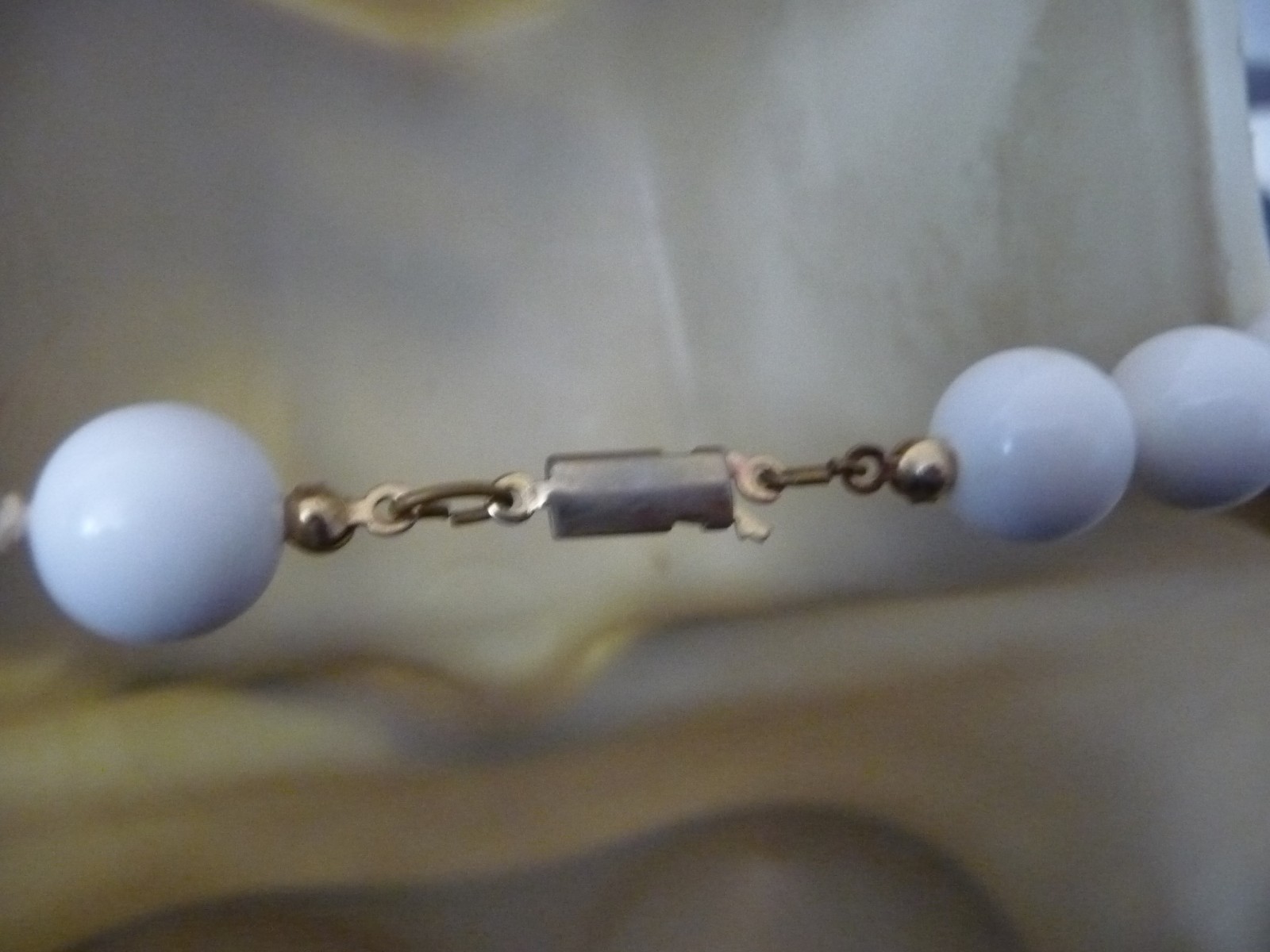 DIFFERENT SHAPED WHITE PLASTIC BEADS COLLAR NECKLACE #30/1