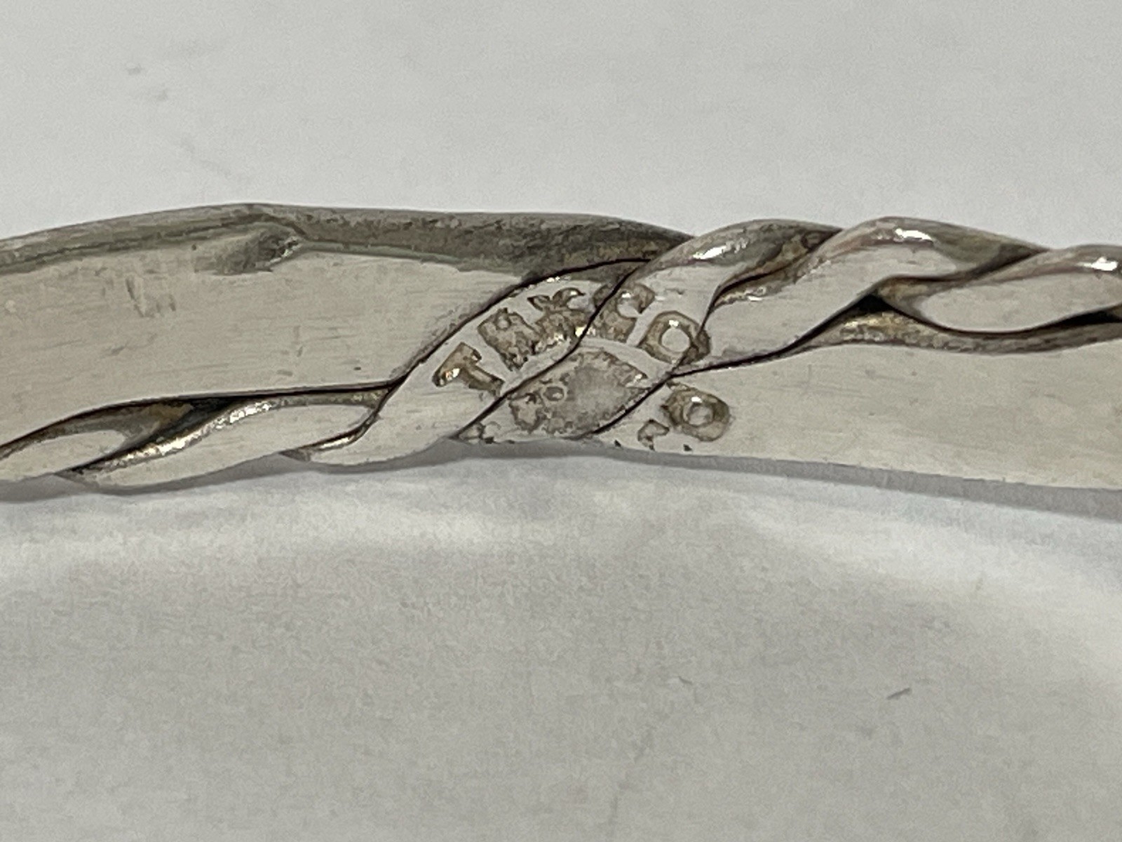 Vintage Taxco Alpaca Mexico Silver Tone Twisted Style Bangle 2-3/4 In OD 2-5/8ID