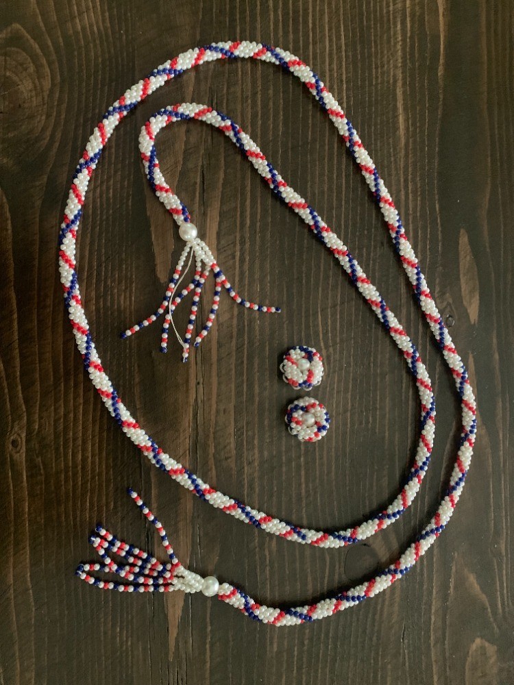 Vintage Necklace and Clip-on Earring set – red, white, blue – Beaded