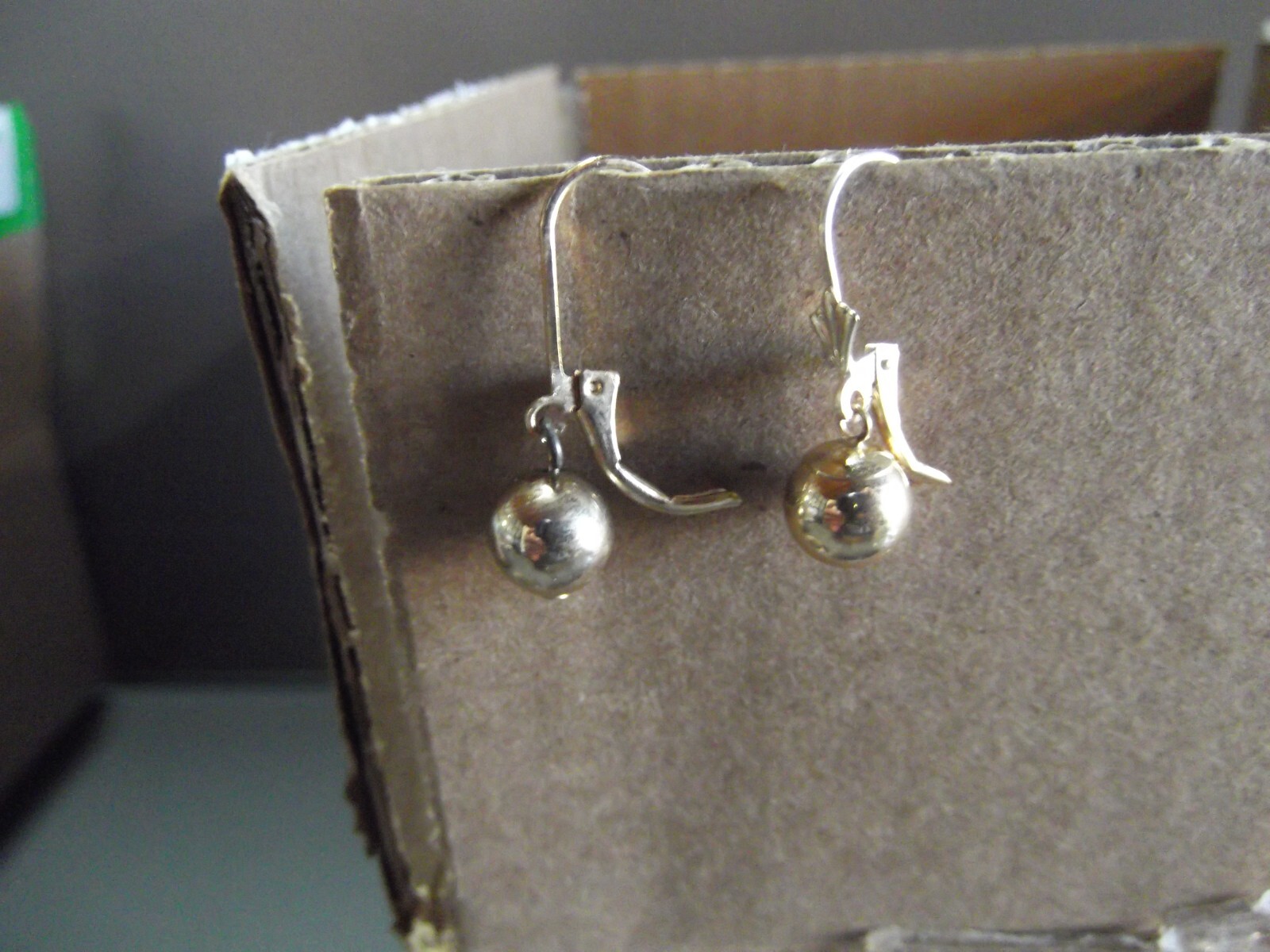 1 Pair Old 1/4″in Gold Tone Pearl Hoop Clasp Dangle Earrings