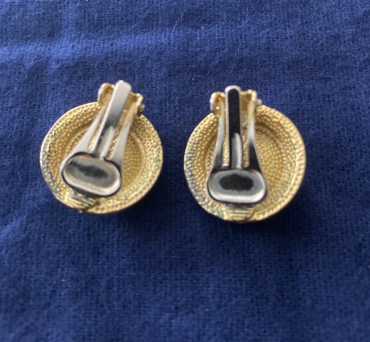 Vintage Jewelry Lot gold tone Brooch, Clip on style Earrings and Necklace – read
