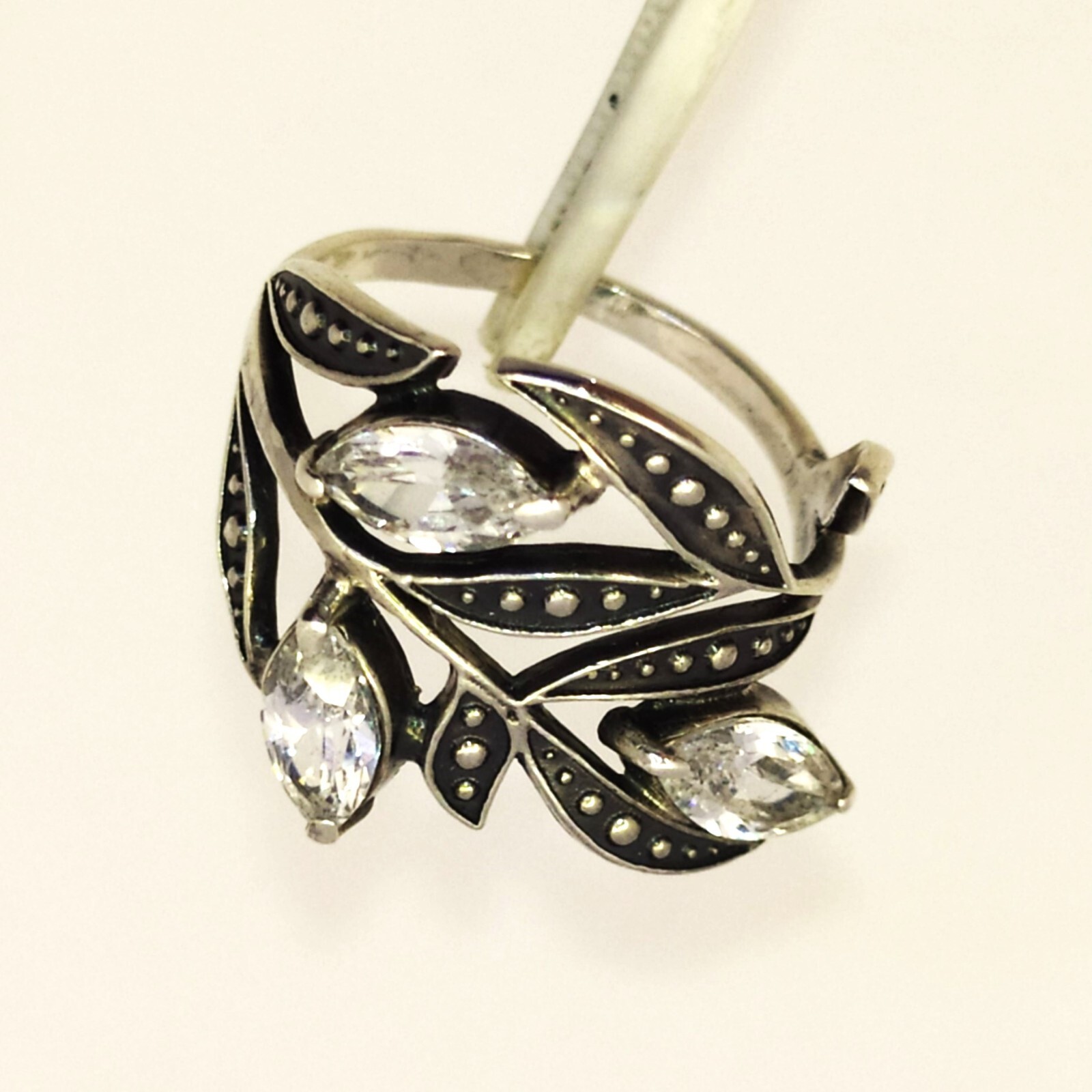 Vintage Luxury RING Silver 925 with Bright Stones -size: 8.25US (18.5mm) | #59
