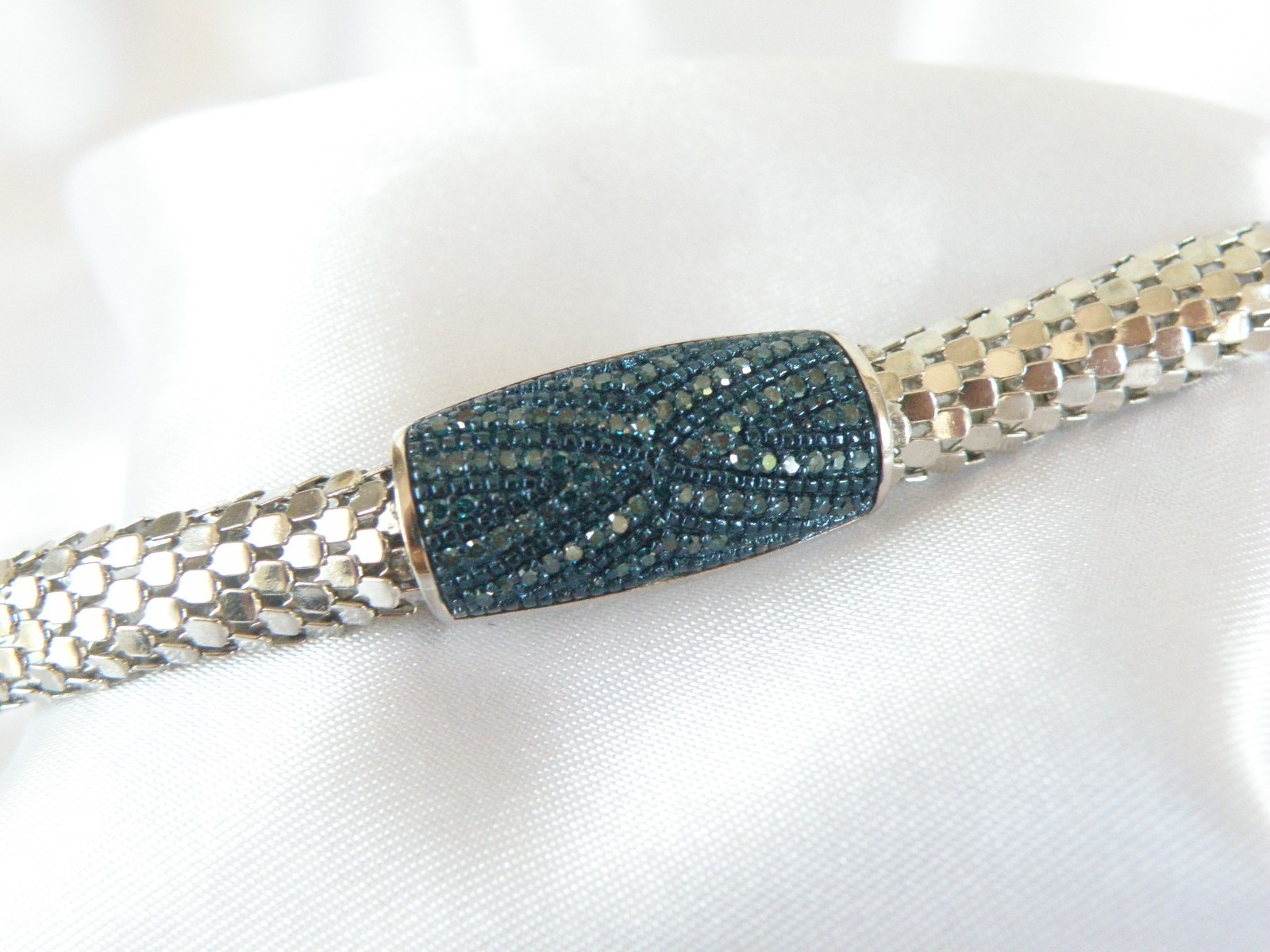 Sterling Silver 925 Natural Irradiated Blue Diamond Mesh Popcorn Bracelet 7″